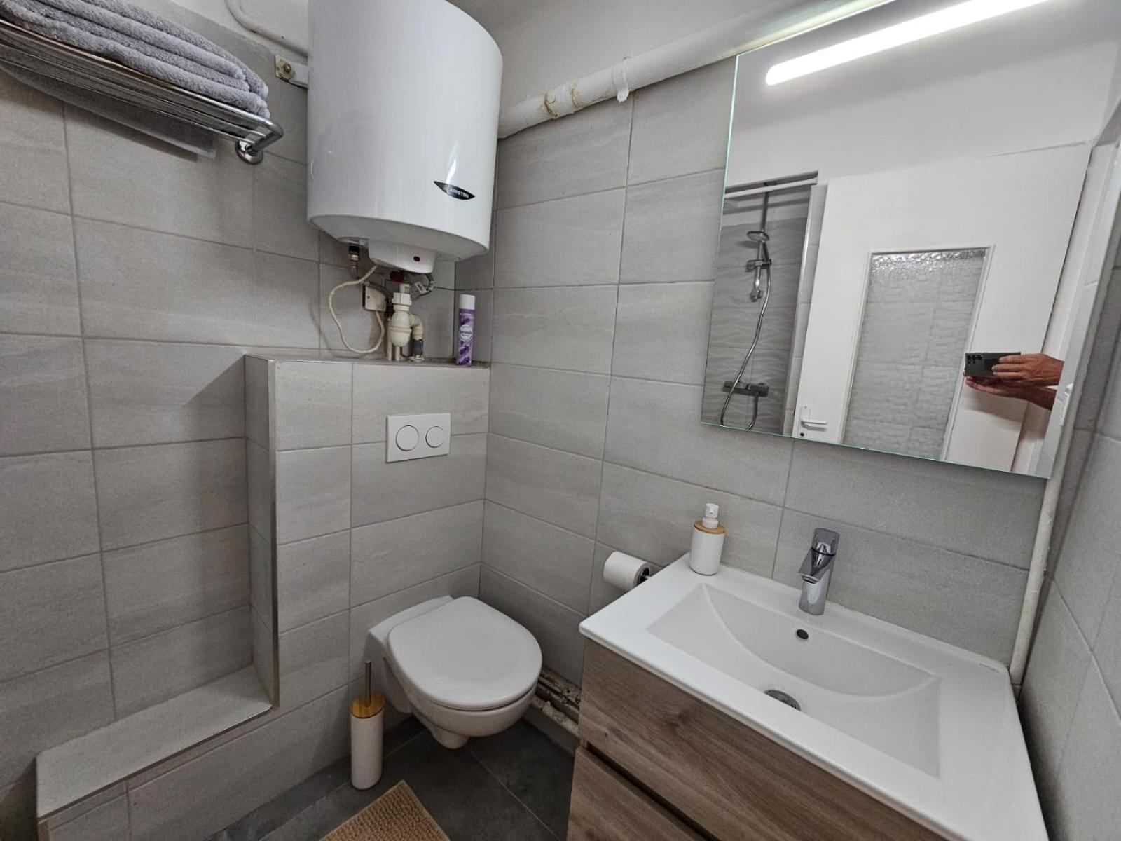 Provencal-Style Apartment Aix-en-Provence Dış mekan fotoğraf
